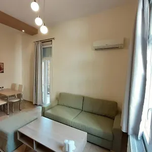 https://dreamy-apartment-city-center-2-thesbnbgr.hotels-of-thessaloniki.com