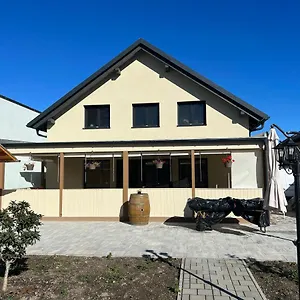  דירה Ruhige Gruene Oase Bei Flughafen